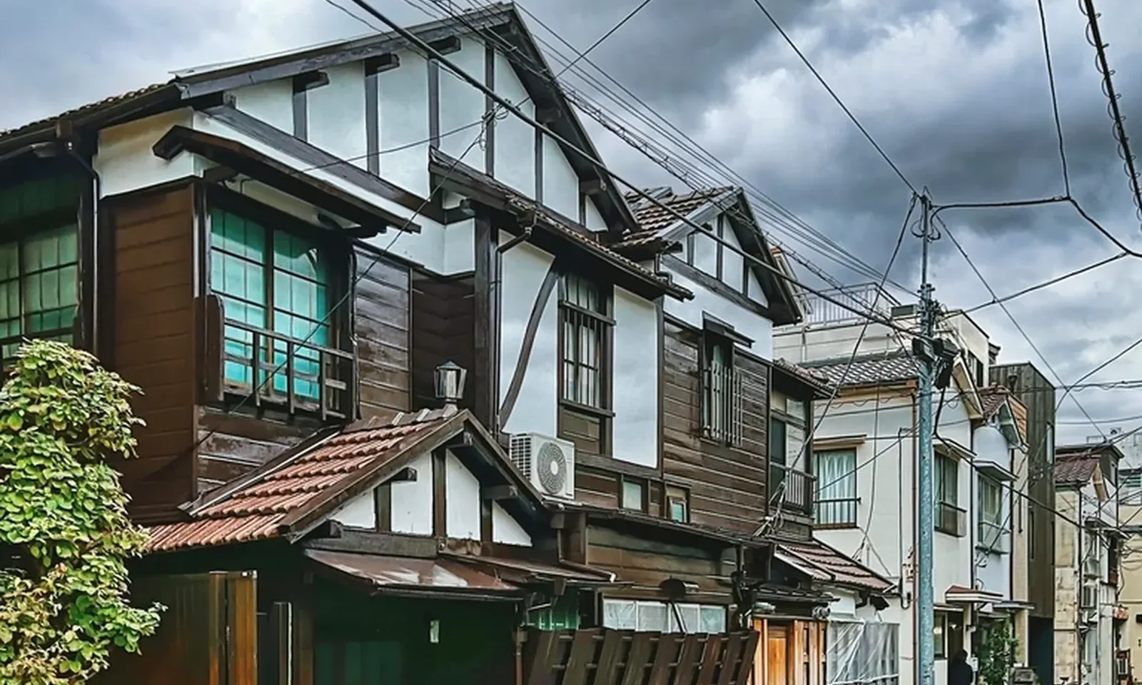 地域の街並みを写した「地域企業のブランディングで大切なこと」本文画像